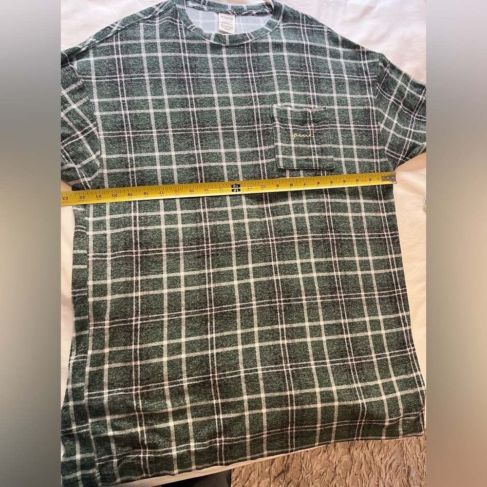 PINK Victoria’s Secret Flannel Night Shirt Oversized Plaid Green Cozy Small - Picture 8 of 9